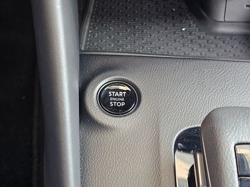 New 2024 Nissan Z Performance w/ Heritage Edition RWD image 20