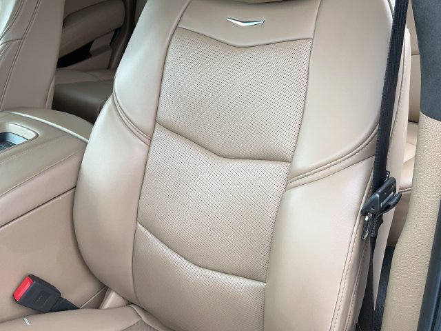 Used 2018 Cadillac Escalade Platinum AWD/4WD image 15