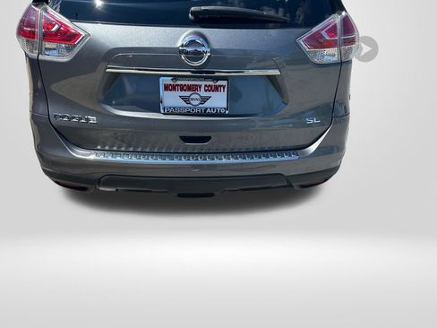 Used 2016 Nissan Rogue SL w/ SL Premium Package FWD image 27