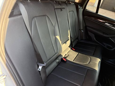 Used 2019 BMW X3 xDrive30i w/ Convenience Package AWD/4WD image 8