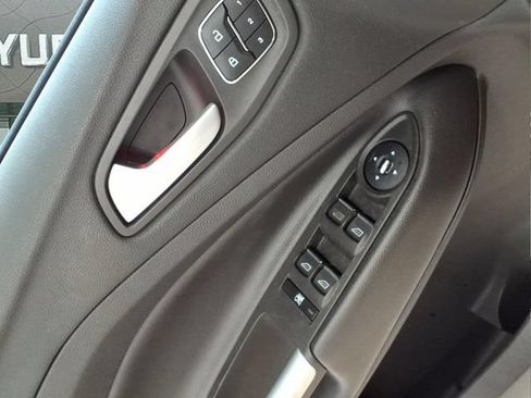 Used 2013 Ford Escape Titanium w/ Parking Technology Pkg AWD/4WD image 28
