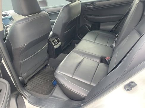 Used 2017 Subaru Outback 2.5i Limited image 15