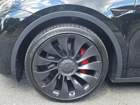 Used 2022 Tesla Model Y Performance AWD/4WD image 17