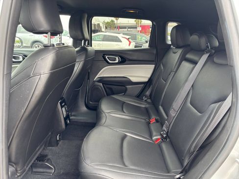 Used 2025 Jeep Compass Limited AWD/4WD image 22