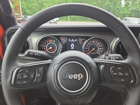 Used 2023 Jeep Wrangler Sport AWD/4WD image 19