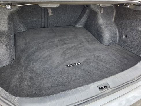 Used 2024 Nissan Altima 2.5 SV image 13