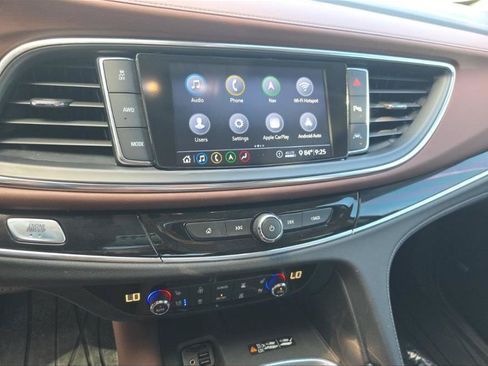 Used 2021 Buick Enclave Avenir w/ Avenir Technology Package AWD/4WD image 5