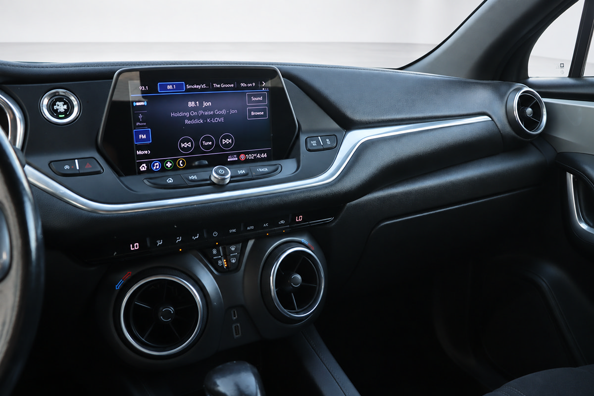 Used 2020 Chevrolet Blazer LT FWD image 30