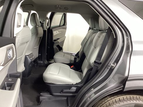 New 2026 Ford Explorer Active w/ Active Comfort Package AWD/4WD image 14