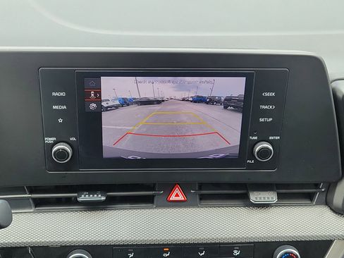Used 2025 Kia Sportage LX FWD image 26