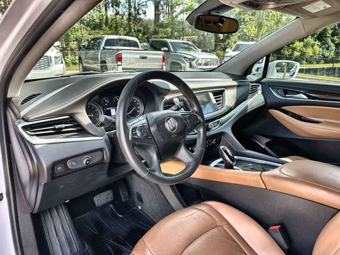 Certified 2018 Buick Enclave Premium w/ Experience Buick Package FWD image 10