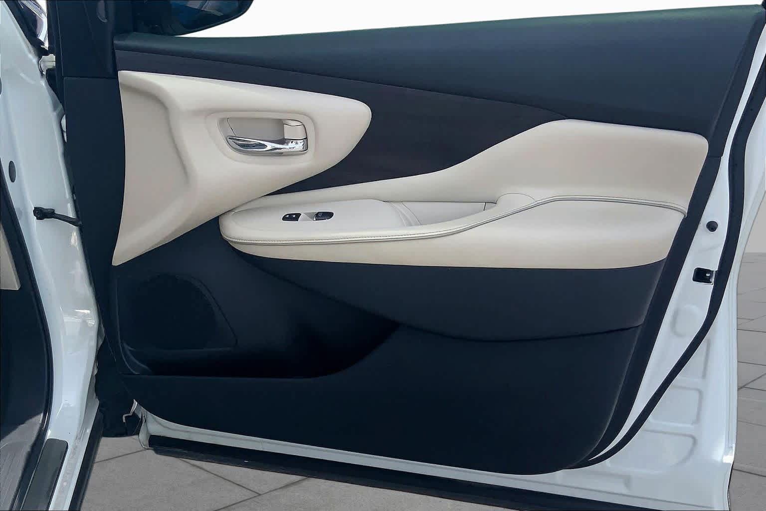 Used 2020 Nissan Murano Platinum FWD image 23