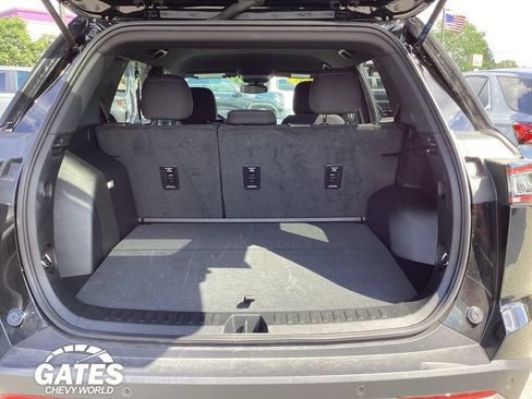 Used 2026 Chevrolet Equinox LT FWD image 10