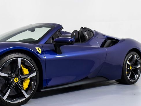 Certified 2022 Ferrari SF90 Spider image 32