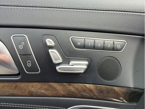 Used 2015 Mercedes-Benz SL 550 image 8