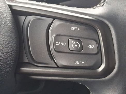 Used 2021 Jeep Wrangler Unlimited Sport image 24