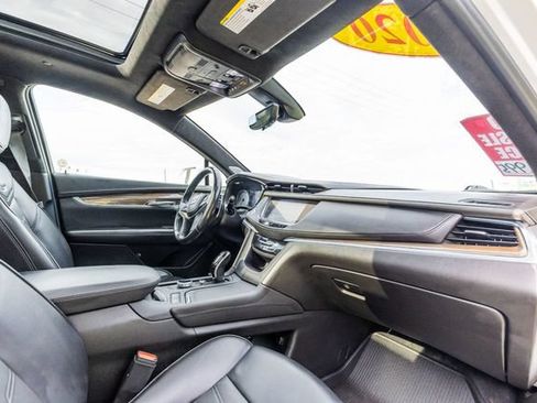 Used 2020 Cadillac XT5 Sportv w/ Platinum Package AWD/4WD image 19