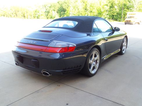 Used 2005 Porsche 911 Cabriolet image 27