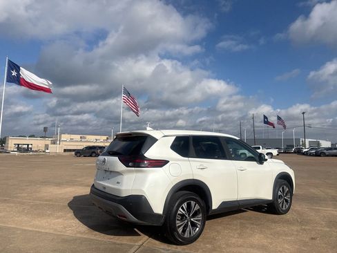 Certified 2023 Nissan Rogue SV FWD image 21
