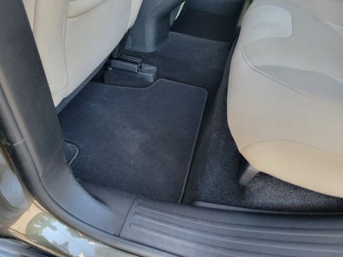 Used 2016 Jeep Cherokee Sport image 32