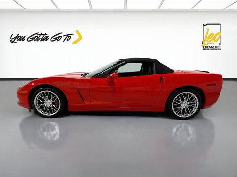 Used 2012 Chevrolet Corvette Convertible RWD image 8