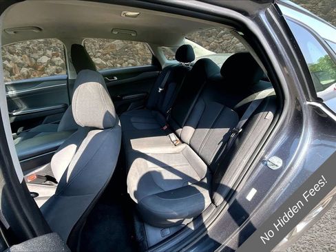 Used 2022 Kia K5 LXS FWD image 20