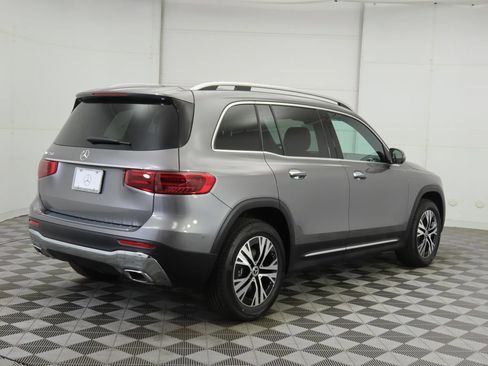 Used 2026 Mercedes-Benz GLB 250 image 5