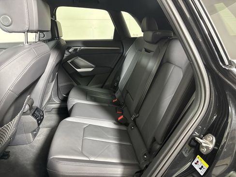 Used 2025 Audi Q3 2.0T Premium w/ Convenience Package image 29