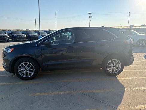 Used 2024 Ford Edge SEL w/ Convenience Package AWD/4WD image 4