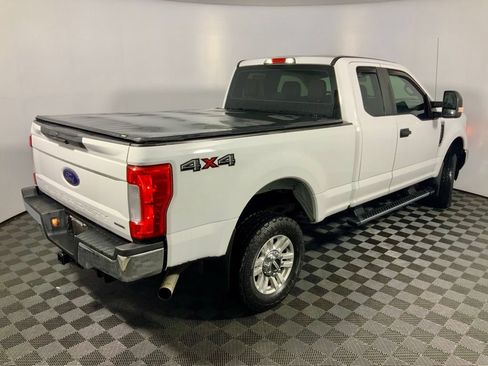 Used 2017 Ford F250 XL w/ STX Appearance Package AWD/4WD image 14