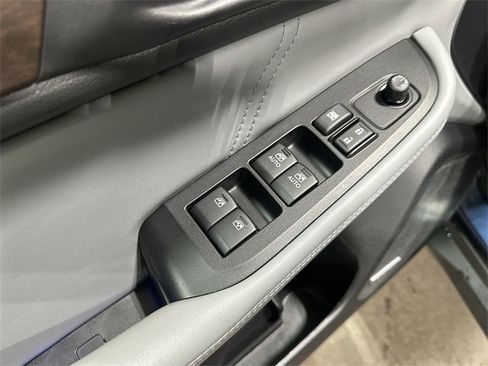 Used 2019 Subaru Outback 2.5i Limited image 19