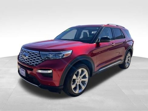 Used 2020 Ford Explorer Platinum w/ Premium Technology Package image 4