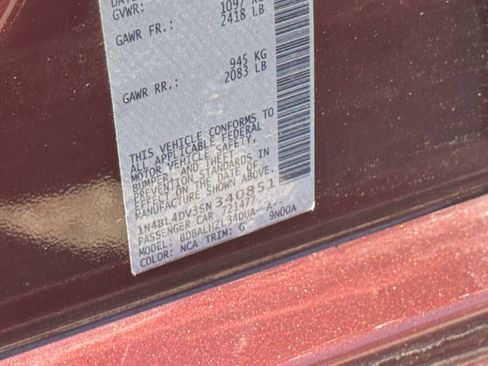 Used 2025 Nissan Altima 2.5 SV FWD image 25