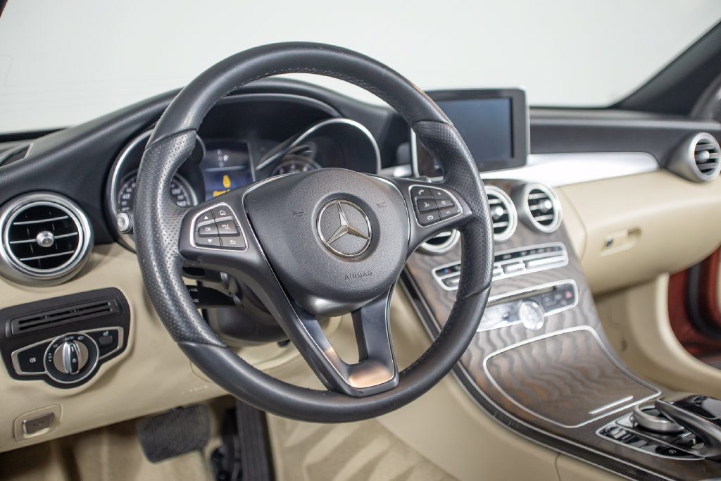 Used 2018 Mercedes-Benz C 300 Cabriolet image 59