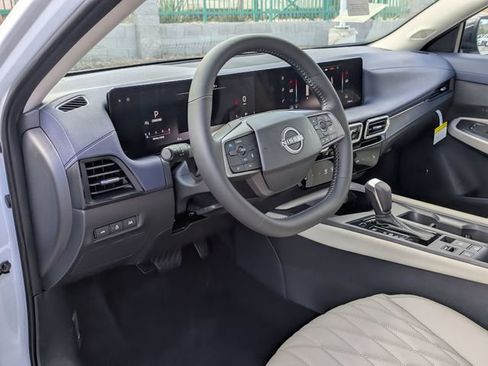 New 2026 Nissan Sentra SL w/ Floor Mat Package FWD image 5