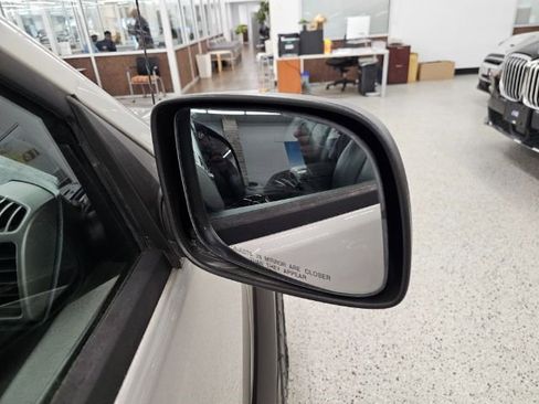 Used 2005 Chevrolet Colorado LS image 35