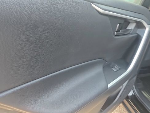 Used 2020 Toyota RAV4 LE w/ All Weather Liner Package AWD/4WD image 30