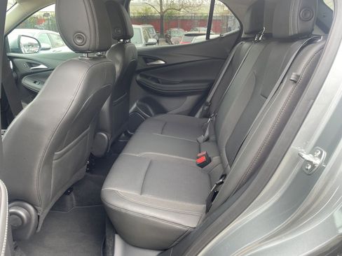Used 2025 Buick Encore GX Preferred AWD/4WD image 23