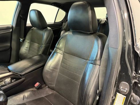 Used 2019 Lexus GS 350 F Sport image 21