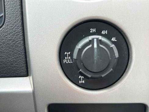 Used 2014 Ford F150 FX4 w/ Equipment Group 402A Luxury image 30