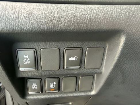 Used 2019 INFINITI QX60 Luxe w/ Essential Package image 17