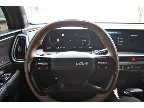 Certified 2026 Kia Sorento SX Prestige w/ Olive Brown Leather Package image 14