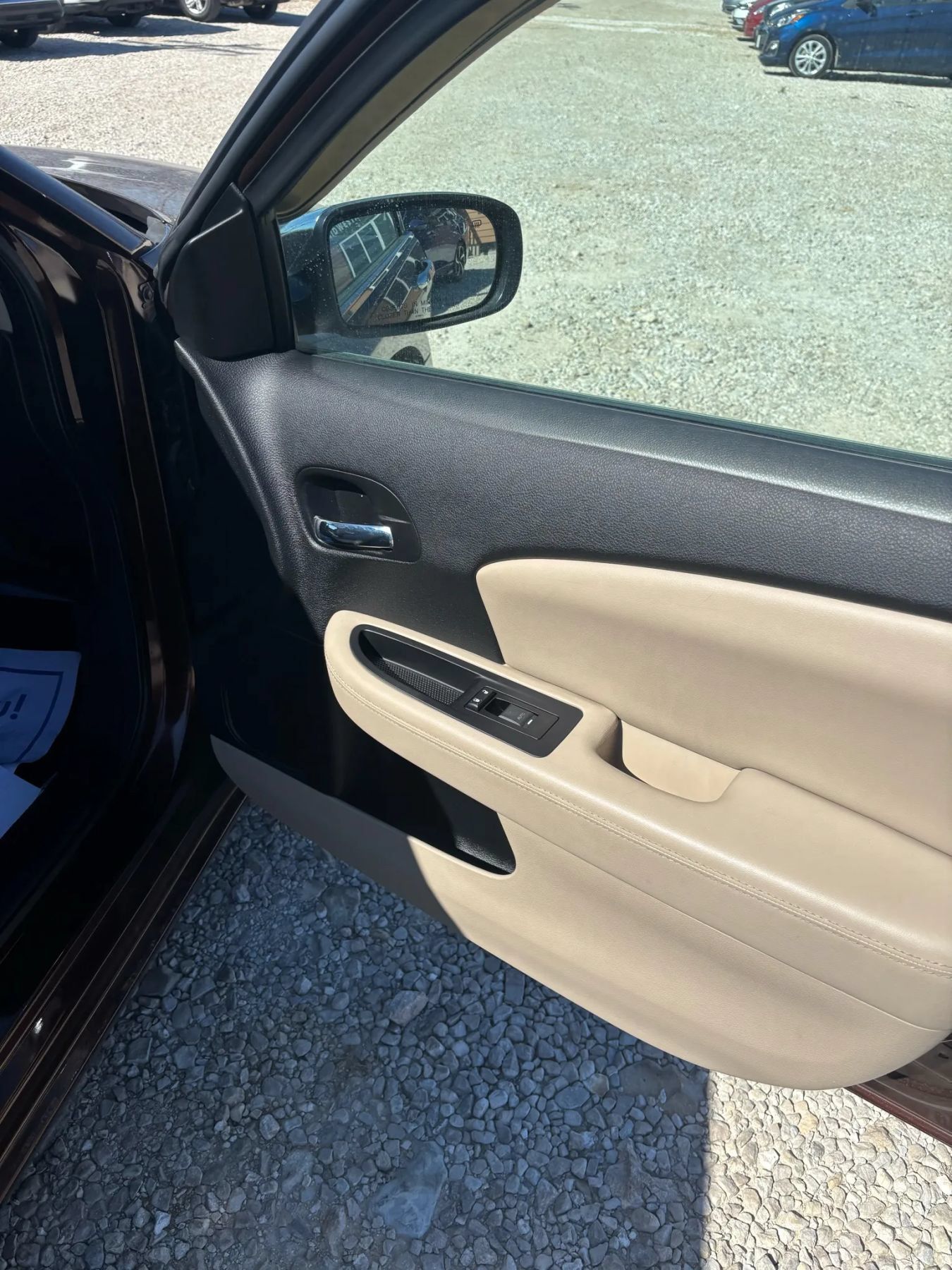 Used 2012 Chrysler 200 Limited FWD image 22