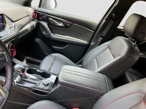 Used 2022 Chevrolet Blazer RS image 24