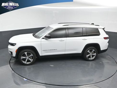 Used 2023 Jeep Grand Cherokee L Limited w/ Luxury Tech Group II AWD/4WD image 12