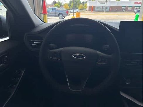 New 2025 Ford Escape ST-Line w/ Tech Pack #1 image 8