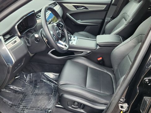 Certified 2025 Jaguar F-PACE R-Dynamic S AWD/4WD image 14