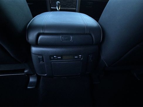 Used 2024 Nissan Armada Platinum w/ Captain's Chairs Package image 22