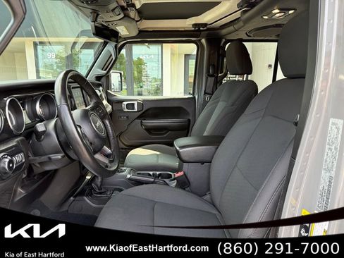 Used 2022 Jeep Wrangler Unlimited Sport AWD/4WD image 27