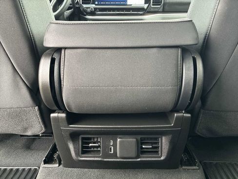 Used 2025 Chevrolet Silverado 1500 LT image 21